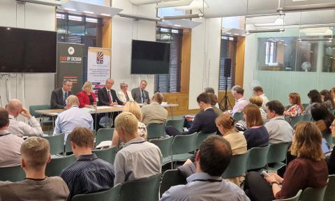 Peter Aldous MP joins a cross-party discussion on the social tariff